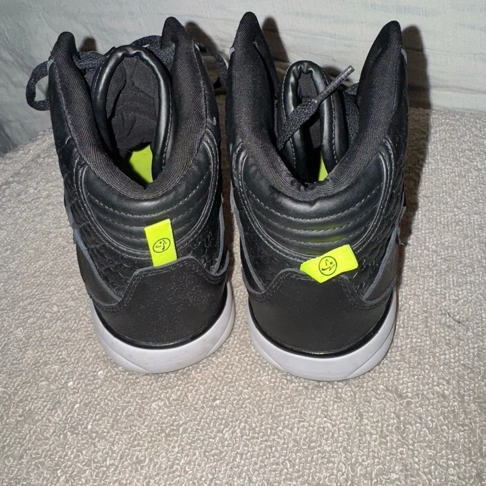 Zumba women’s sneakers size 9.5 dance shoes - Picture 5 of 5